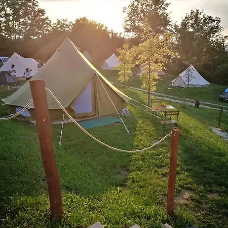 Κάμπινγκ Glamp-inn Kapolcs