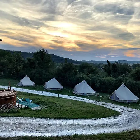 Κάμπινγκ Glamp-inn Kapolcs